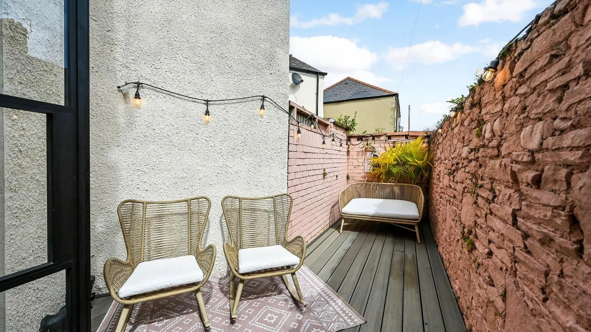 Holiday home Stunning Four Bedroom Cardiff House United Kingdom